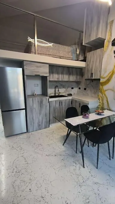 Vista Boulevard Vlorë 0*,  Αλβανία